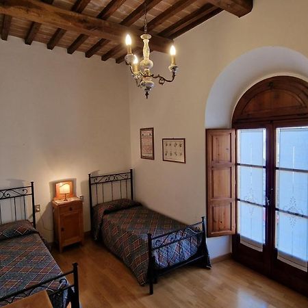 Ogni Finestra E Un Quadro - Appartamento Ad Assisi Exteriör bild