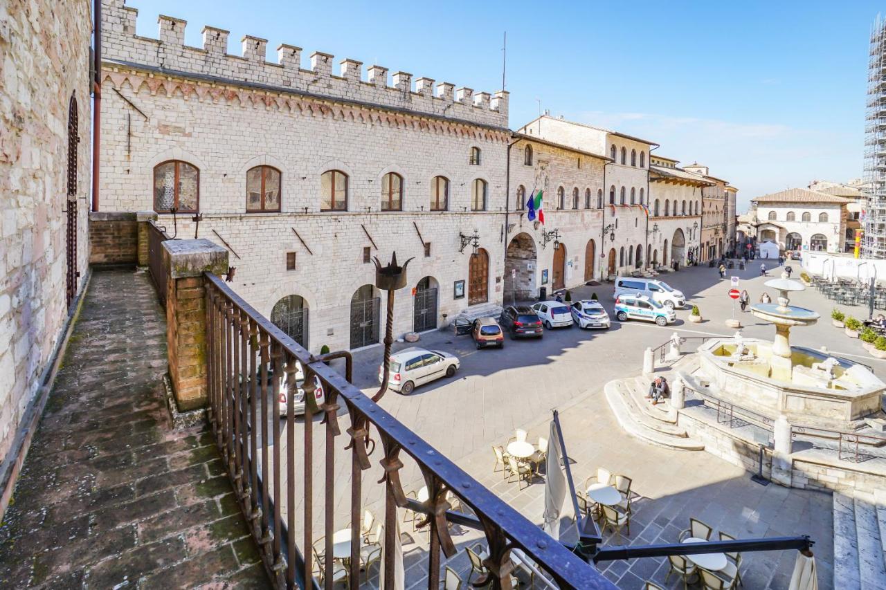 Ogni Finestra E Un Quadro - Appartamento Ad Assisi Exteriör bild